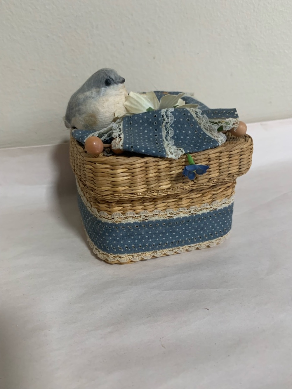 Vintage Square Woven Wicker Sewing Basket w/ Lid Music Box Lace Bird Decor Blue